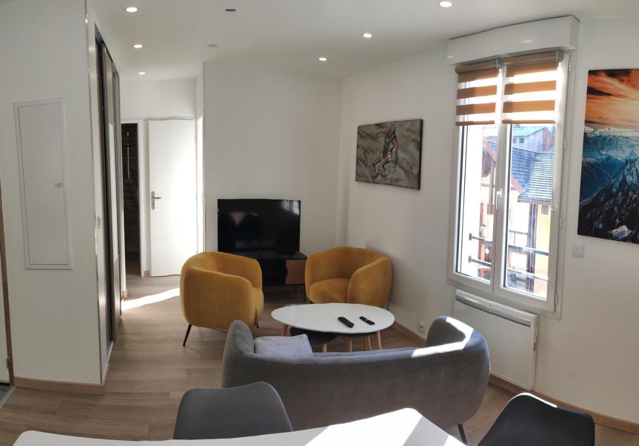 Joli Appartement Renove Avec Terrasse บรีดเดอ-เล-แบ็ง ภายนอก รูปภาพ